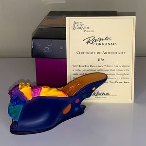 Just the Right Shoe Rio